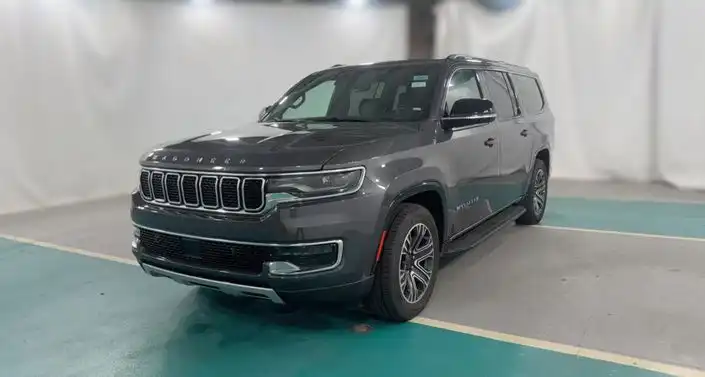 2023 Jeep Wagoneer L Series II 4WD's photo