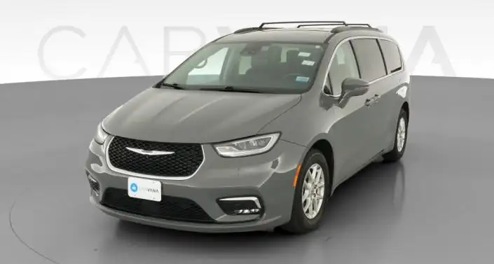 2022 Chrysler Pacifica Touring L's photo