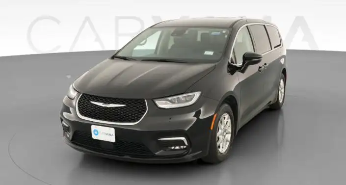 2024 Chrysler Pacifica Touring L's photo