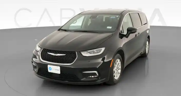 2024 Chrysler Pacifica Touring L's photo