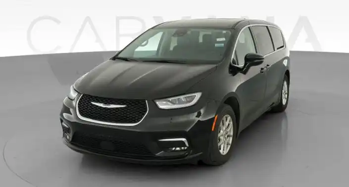2024 Chrysler Pacifica Touring L's photo