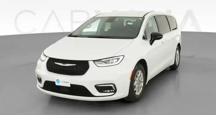2024 Chrysler Pacifica Touring L's photo