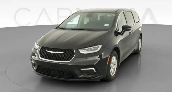 2024 Chrysler Pacifica Touring L's photo