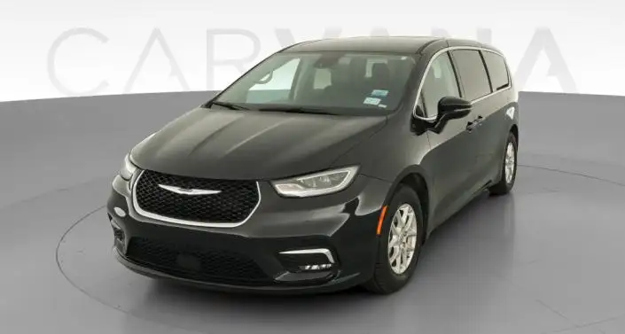 2024 Chrysler Pacifica Touring L's photo