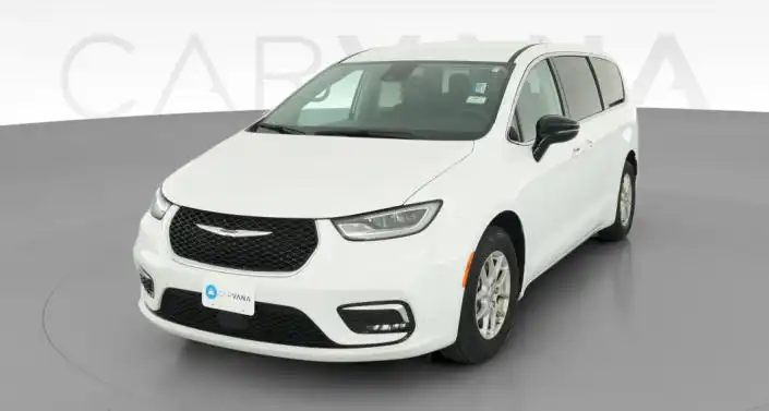 2024 Chrysler Pacifica Touring L's photo