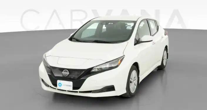 2025 Nissan Leaf S's photo
