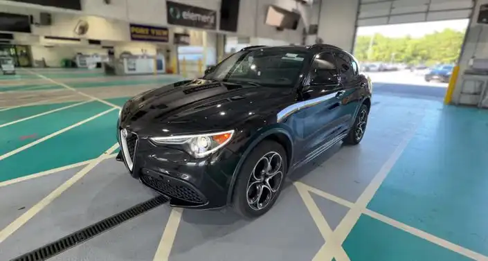 2023 Alfa Romeo Stelvio Ti AWD's photo