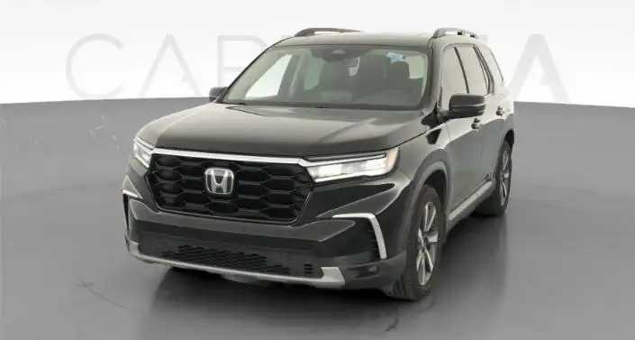 2023 Honda Pilot Touring AWD's photo