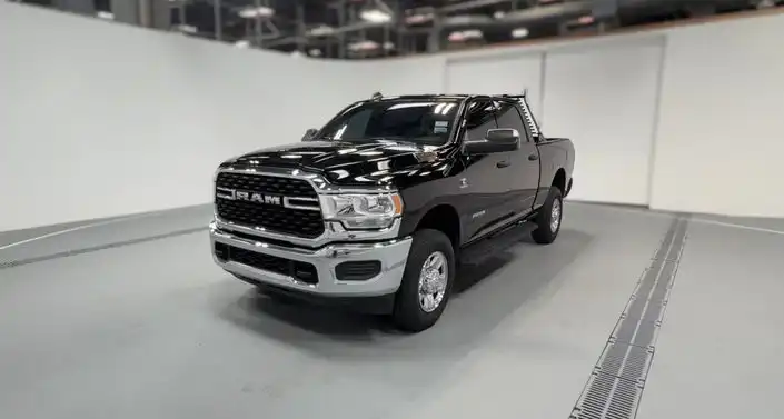 2022 RAM 2500 Big Horn 4WD Crew Cab SWB's photo