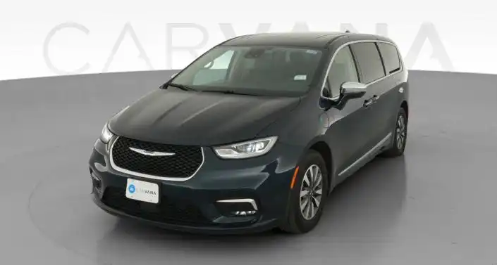 2022 Chrysler Pacifica Hybrid Limited's photo