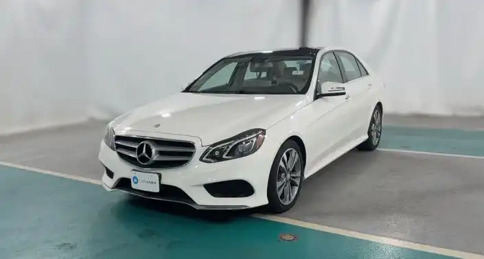 2016 Mercedes-Benz E-Class E350 Sport 4MATIC's photo