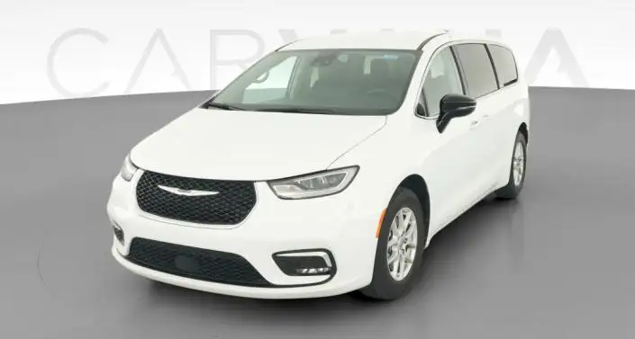 2024 Chrysler Pacifica Touring L's photo