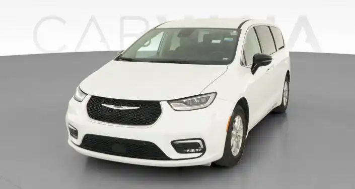 2024 Chrysler Pacifica Touring L's photo