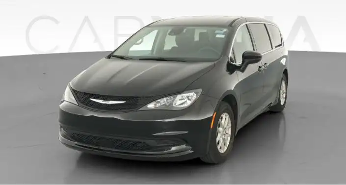 2024 Chrysler Voyager LX's photo