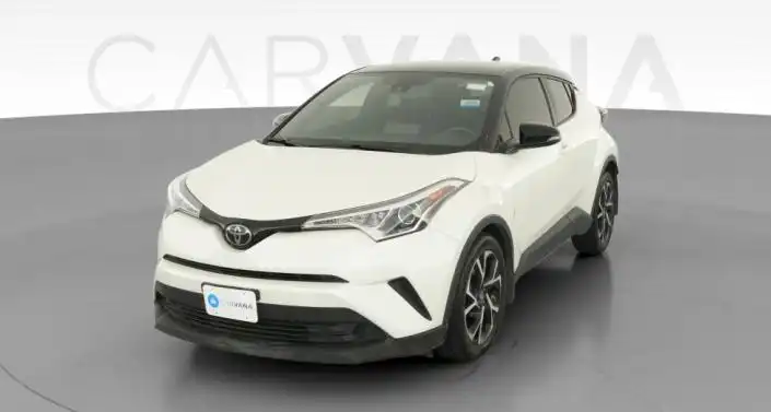 2019 Toyota C-HR XLE's photo