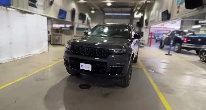 2025 Jeep Grand Cherokee L Summit 4WD's photo