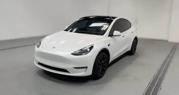 2023 Tesla Model Y Long Range Dual Motor AWD's photo