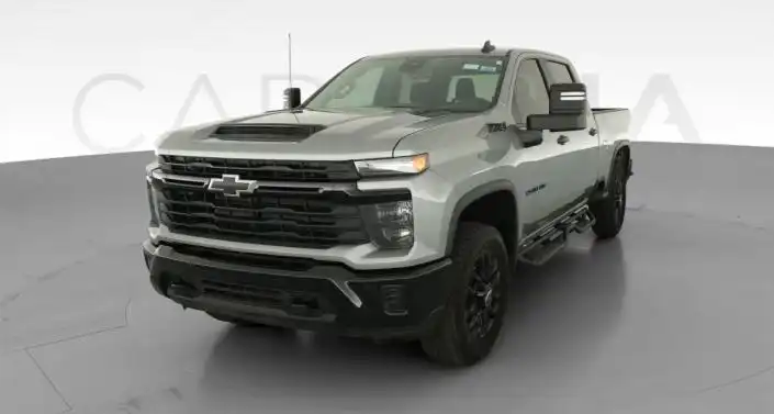 2026 Chevrolet Silverado HD Custom 4WD Crew Cab Standard Box's photo
