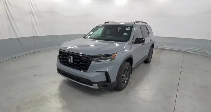 2025 Honda Pilot TrailSport AWD's photo