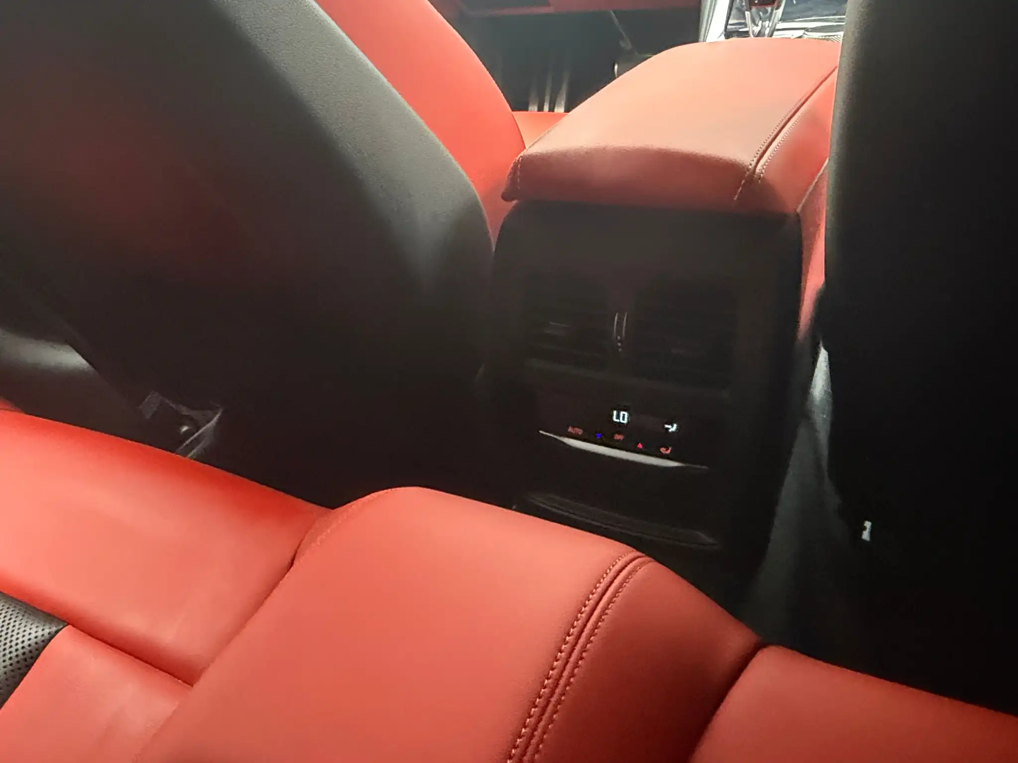 2024 BMW M4 Competition xDrive Convertible's photo
