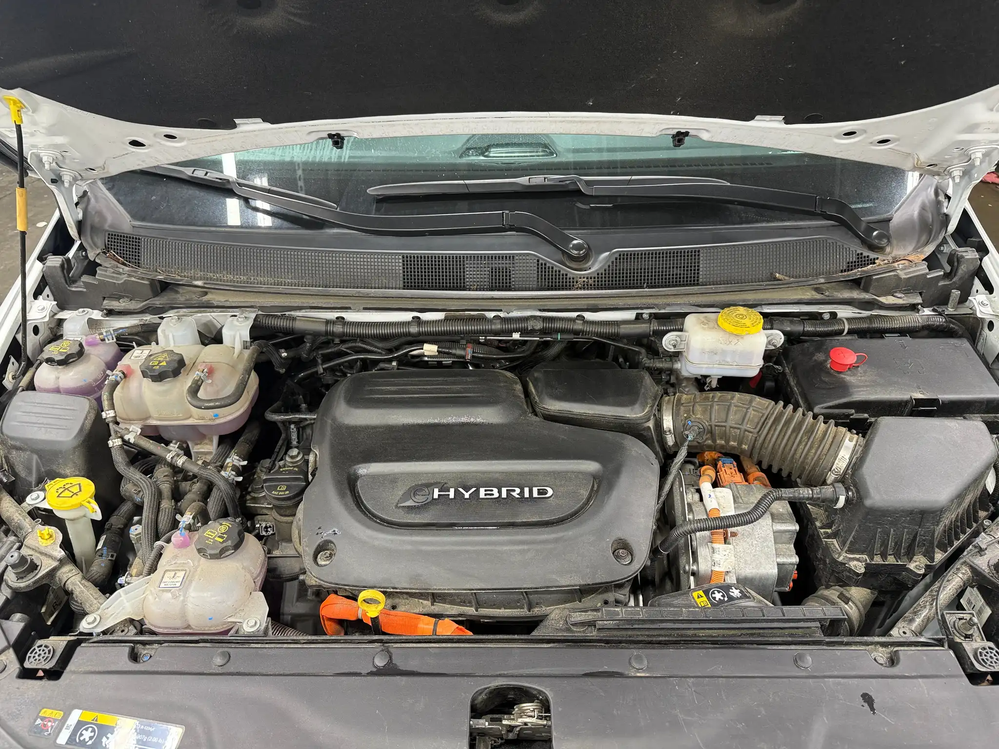 2024 Chrysler Pacifica Hybrid PHEV Premium S-Appearance Select's photo