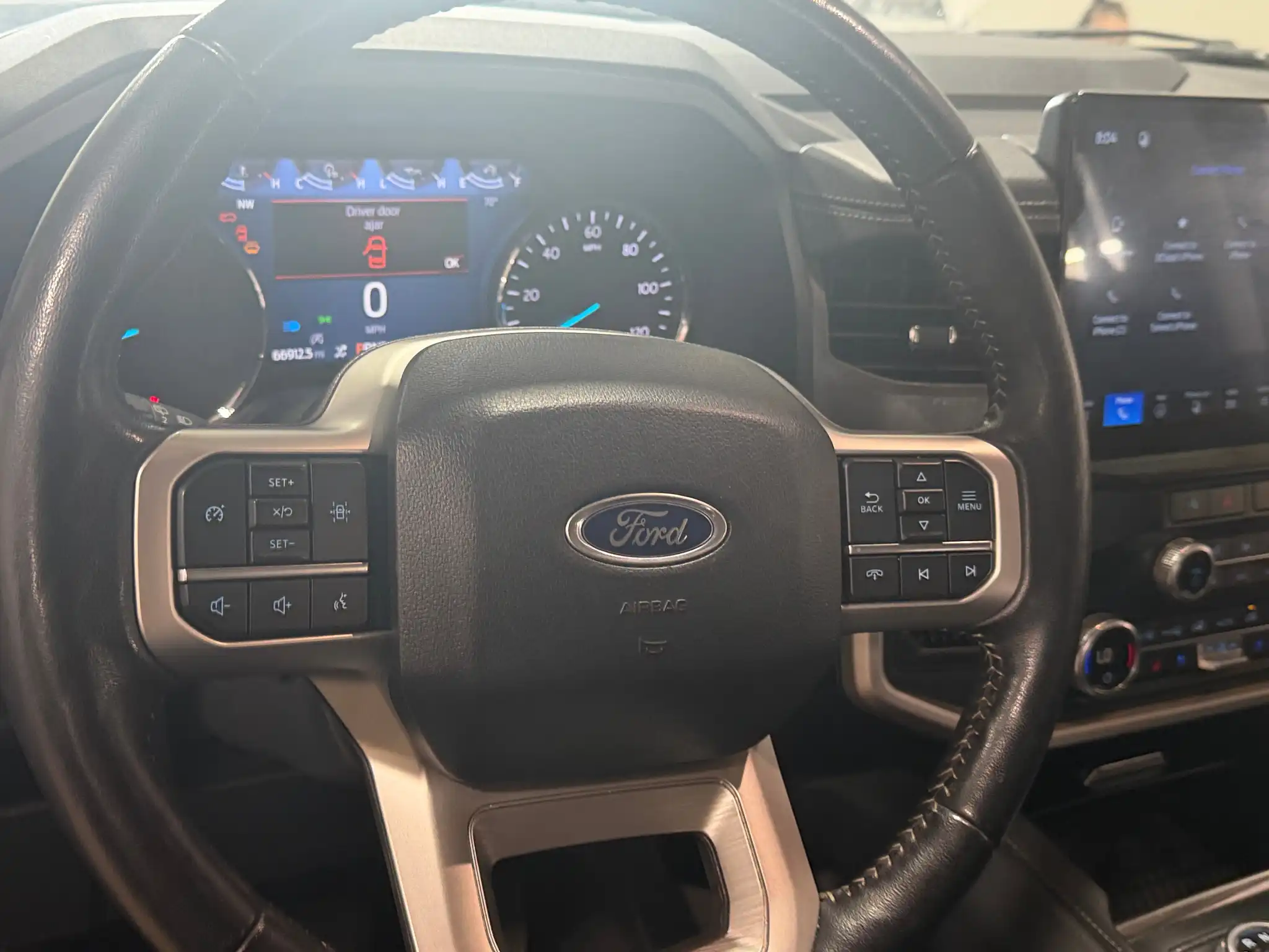 2024 Ford Expedition XLT's photo