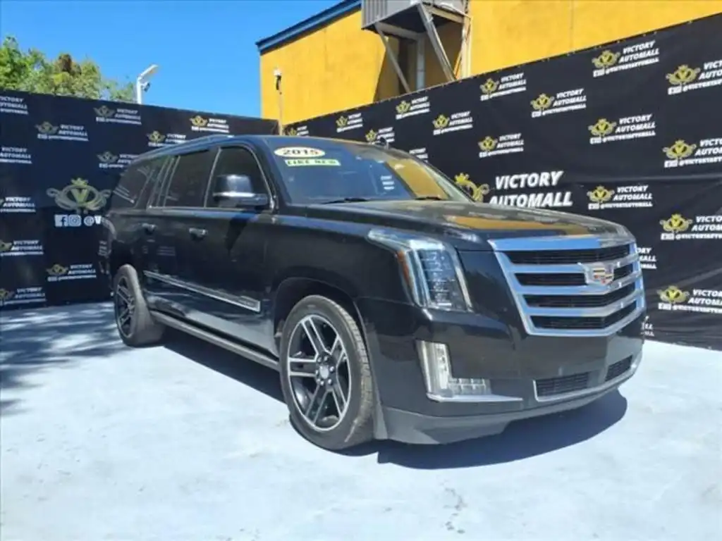 2015 Cadillac Escalade ESV 2WD Premium's photo