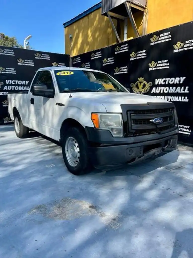 2013 Ford F-150 XL Regular Cab 126-in's photo