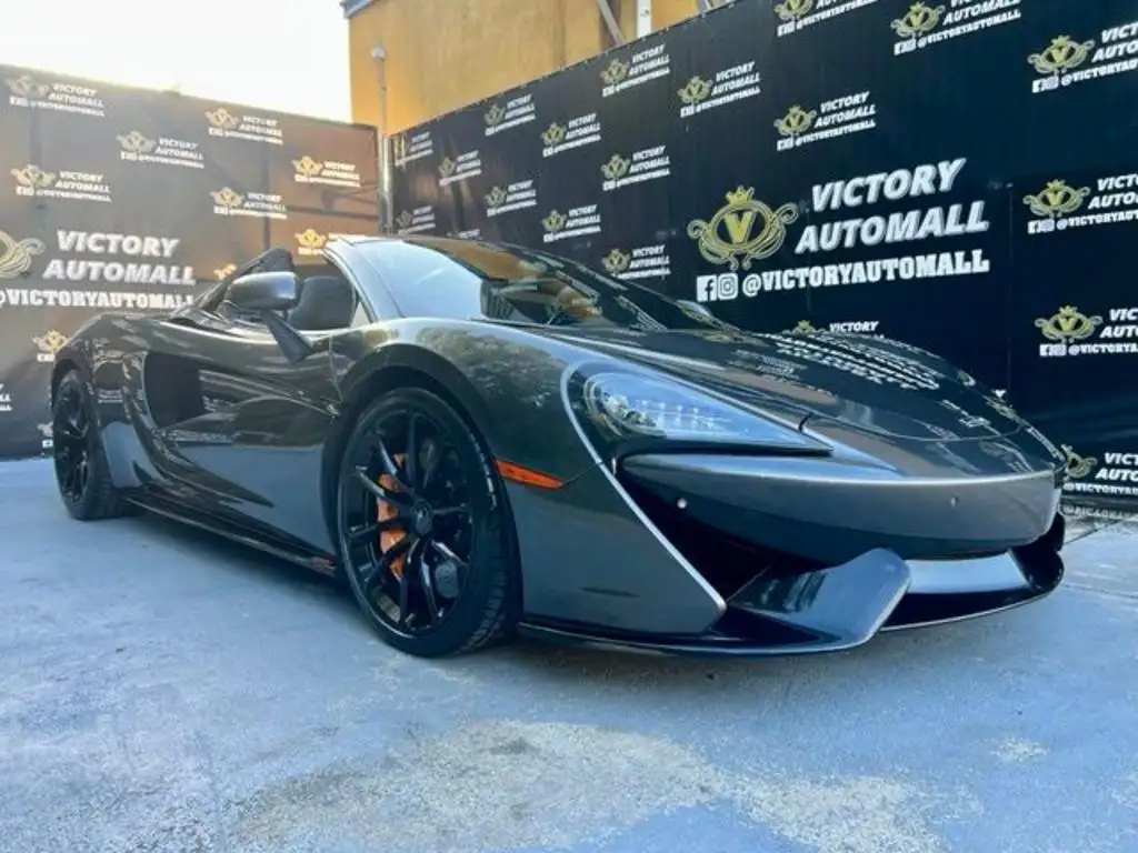 2020 McLaren 570S Spider's photo