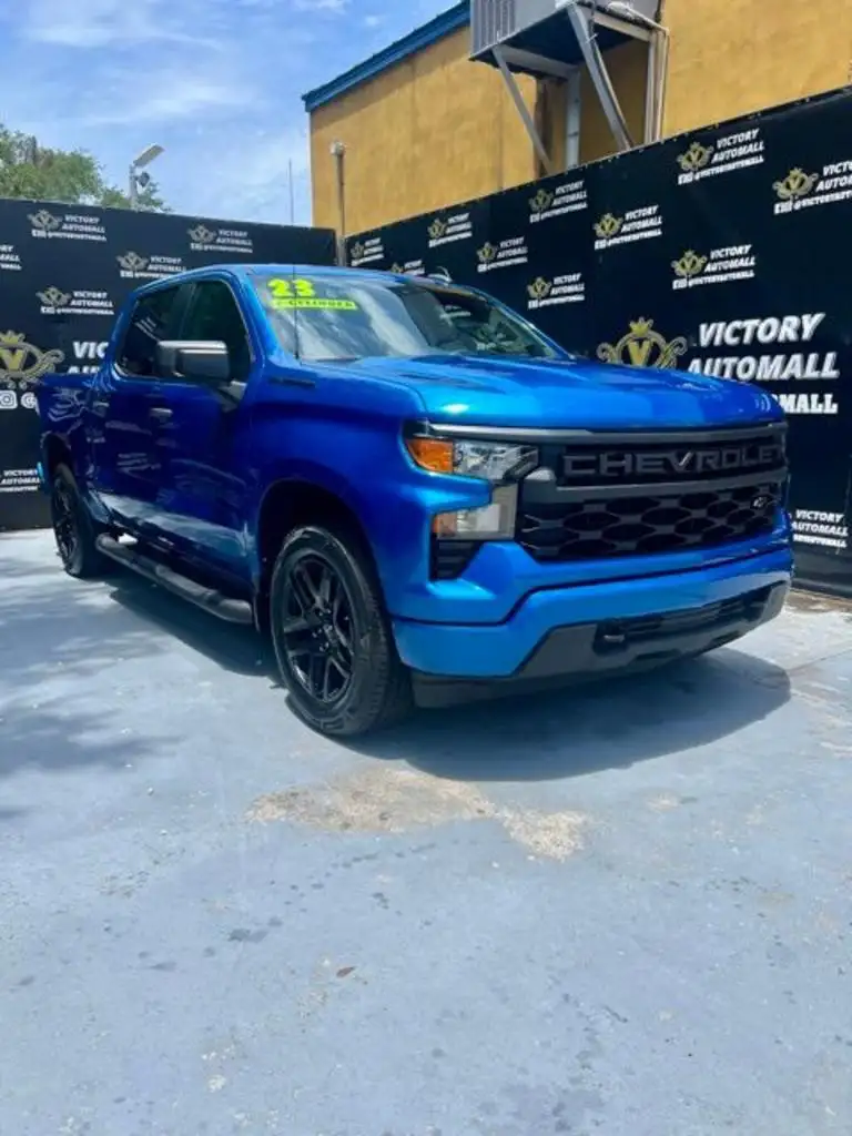 2023 Chevrolet Silverado 1500 Custom Crew Cab Short Box's photo