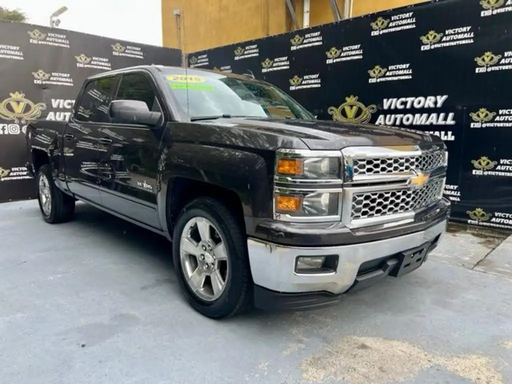 2015 Chevrolet Silverado 1500 LT Crew Cab Short Box's photo