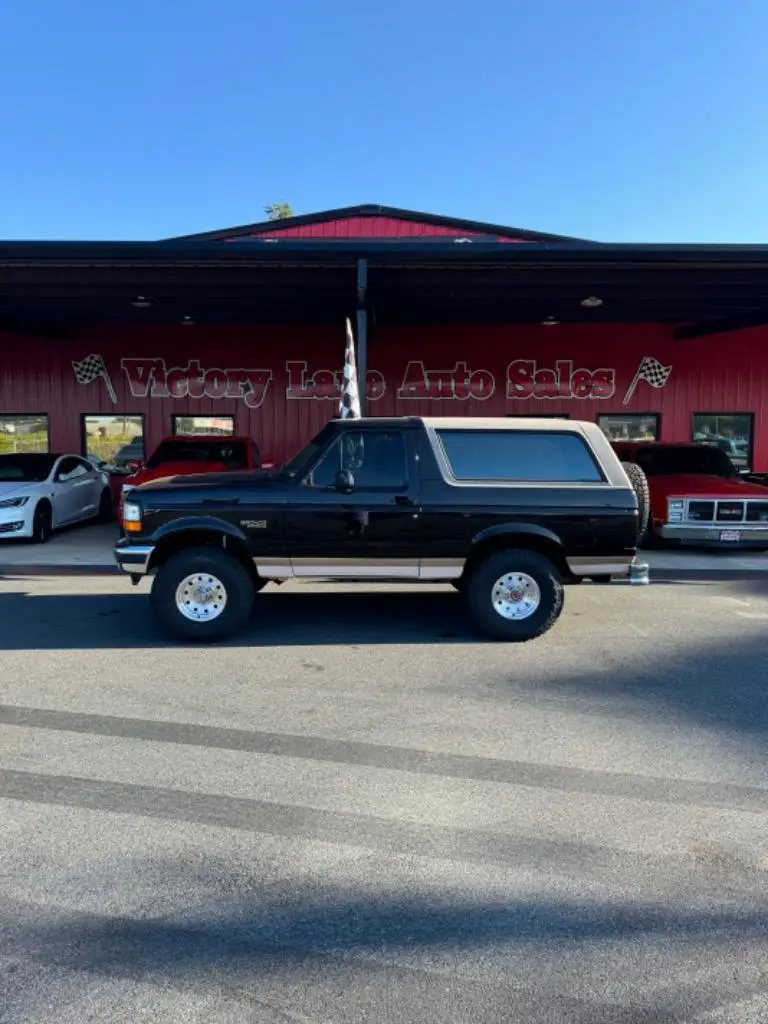 1996 Ford Bronco Eddie Bauer photo 1