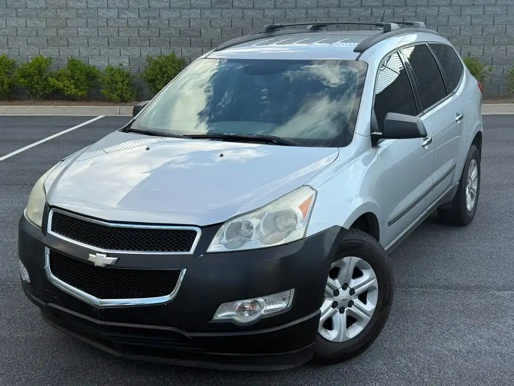 2011 Chevrolet Traverse LS FWD's photo