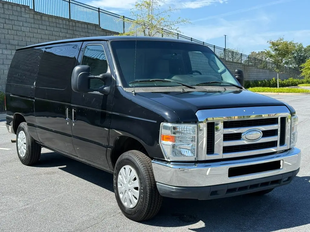 2014 Ford E-Series E-150 Van photo 4