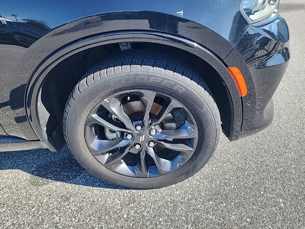 2023 Dodge Durango R/T AWD photo 5