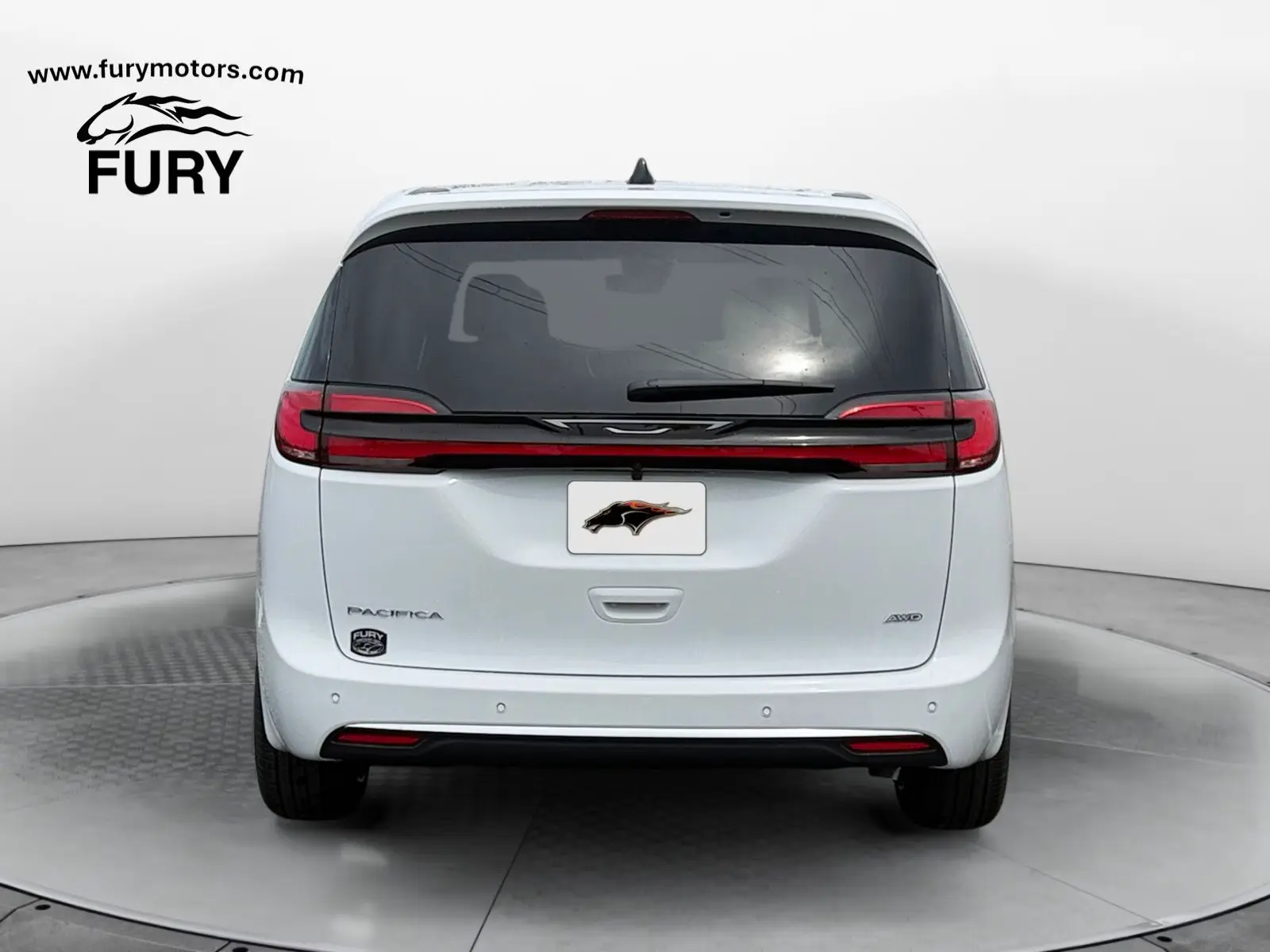 2027 Chrysler Pacifica Select AWD photo 4