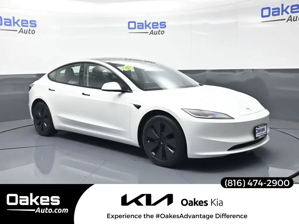 2025 Tesla Model 3 Long Range's photo
