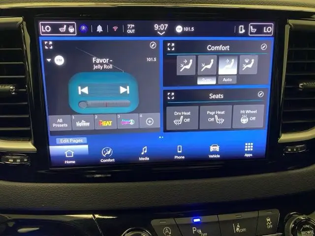 2025 Chrysler Pacifica Select photo 4