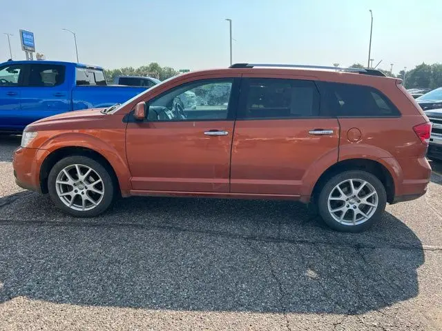2011 Dodge Journey Crew AWD photo 5