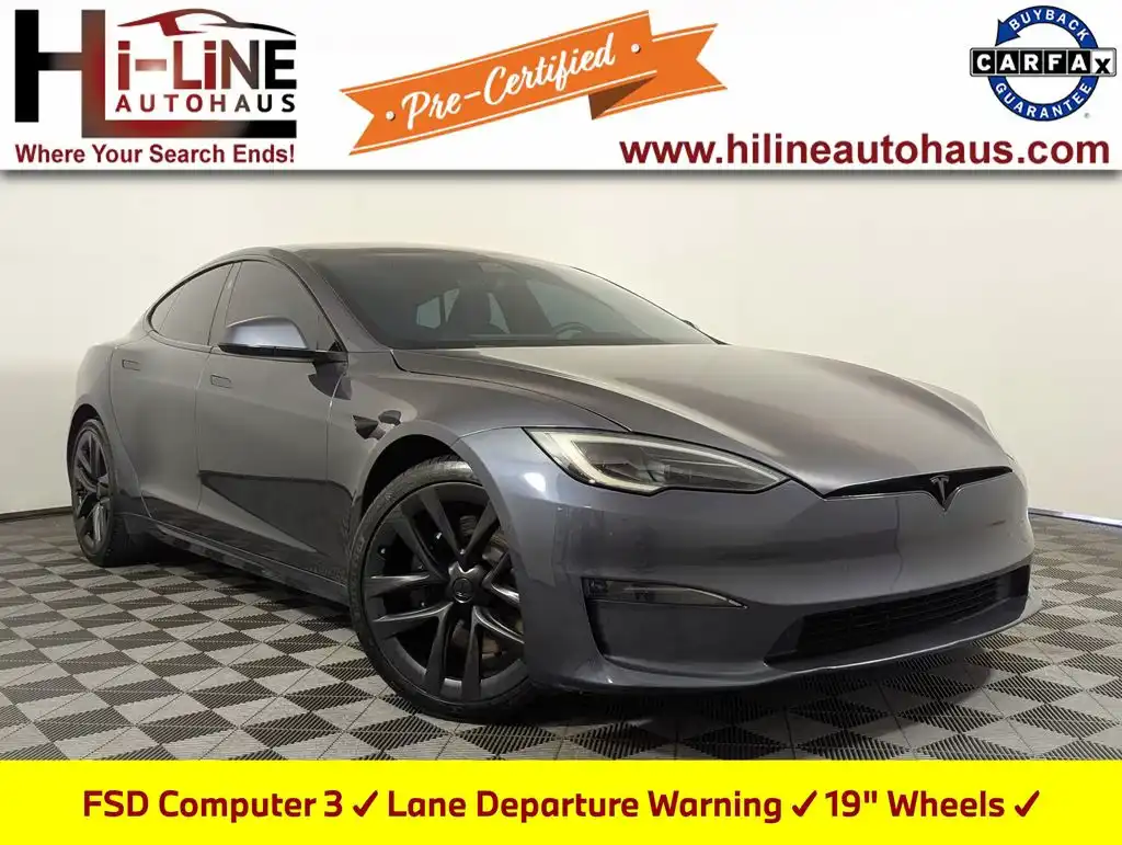 2022 Tesla Model S Base's photo