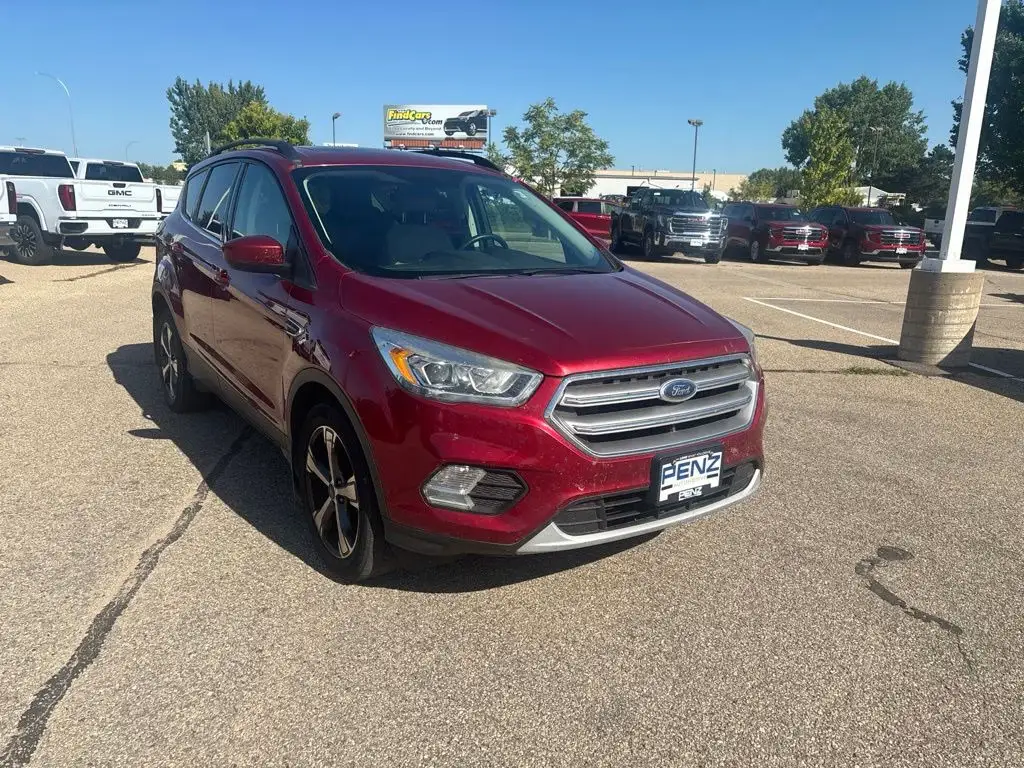2017 Ford Escape SE 4WD photo 1