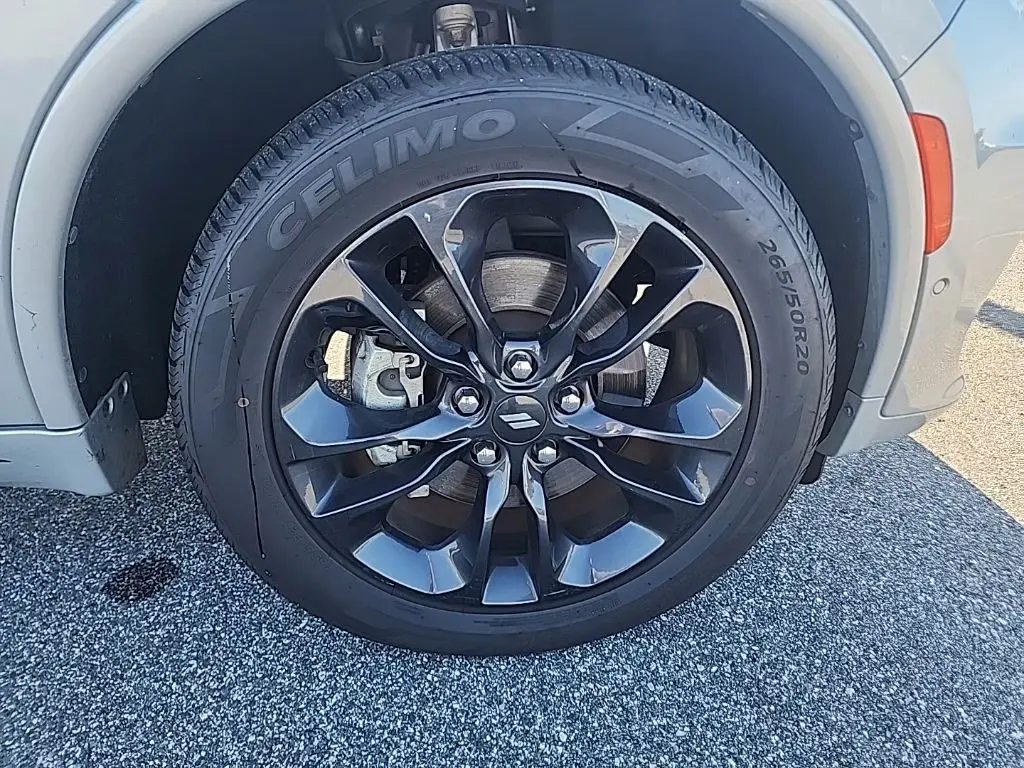 2023 Dodge Durango R/T AWD photo 4