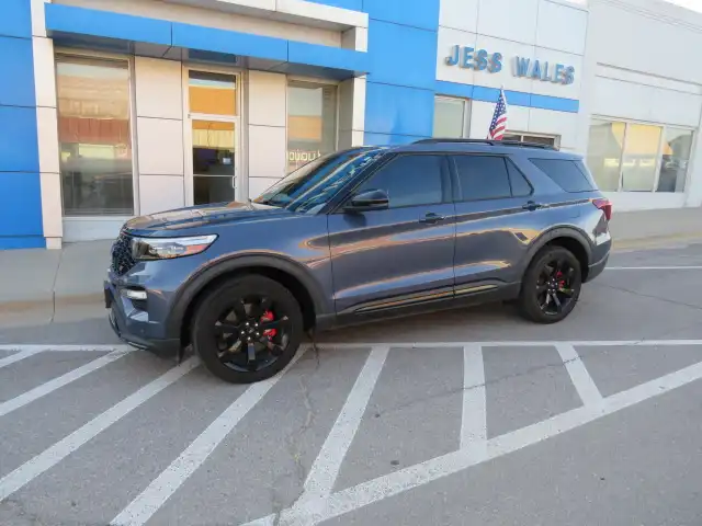 2021 Ford Explorer ST 4WD's photo