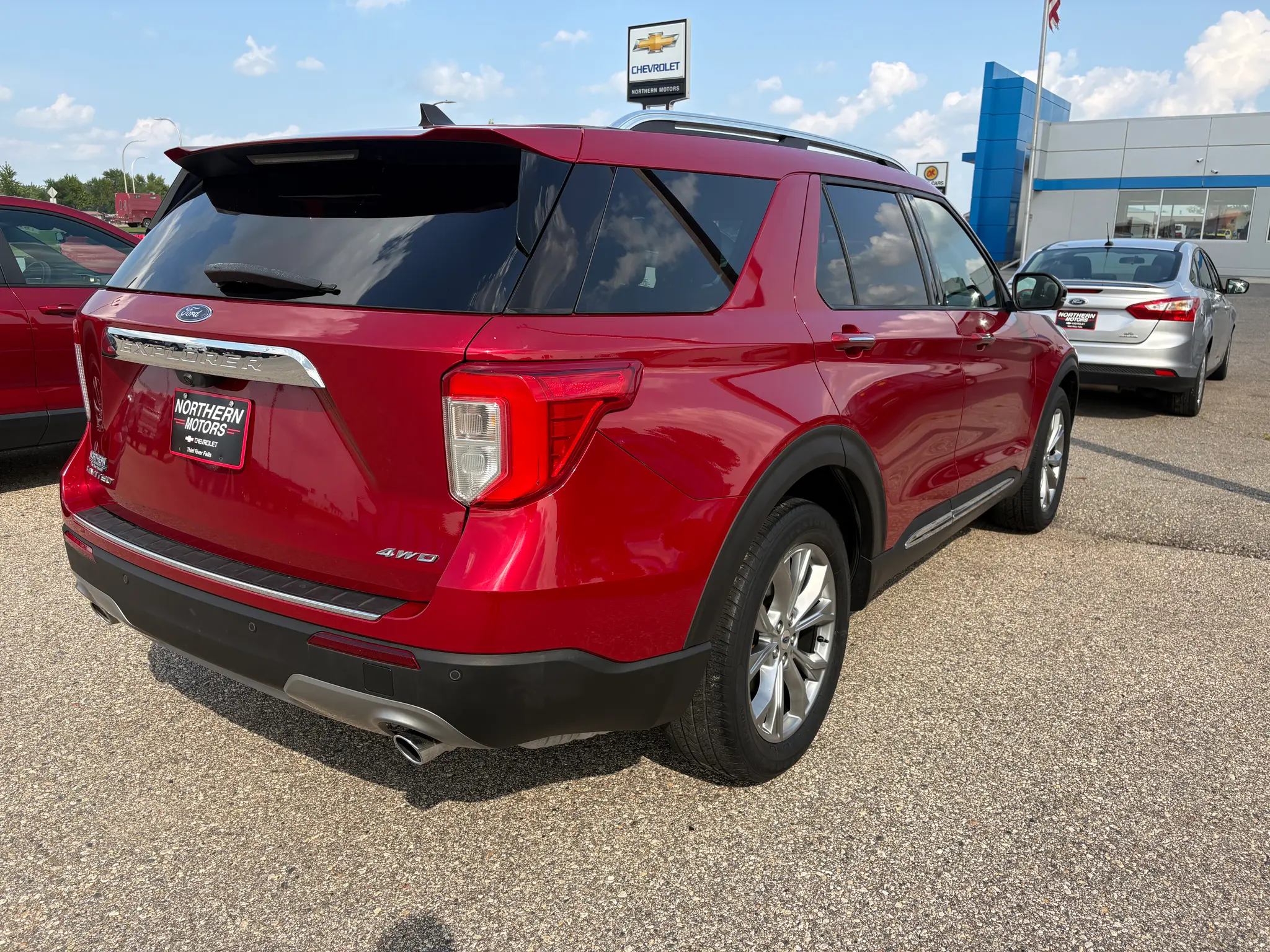 2021 Ford Explorer Limited 4WD photo 3