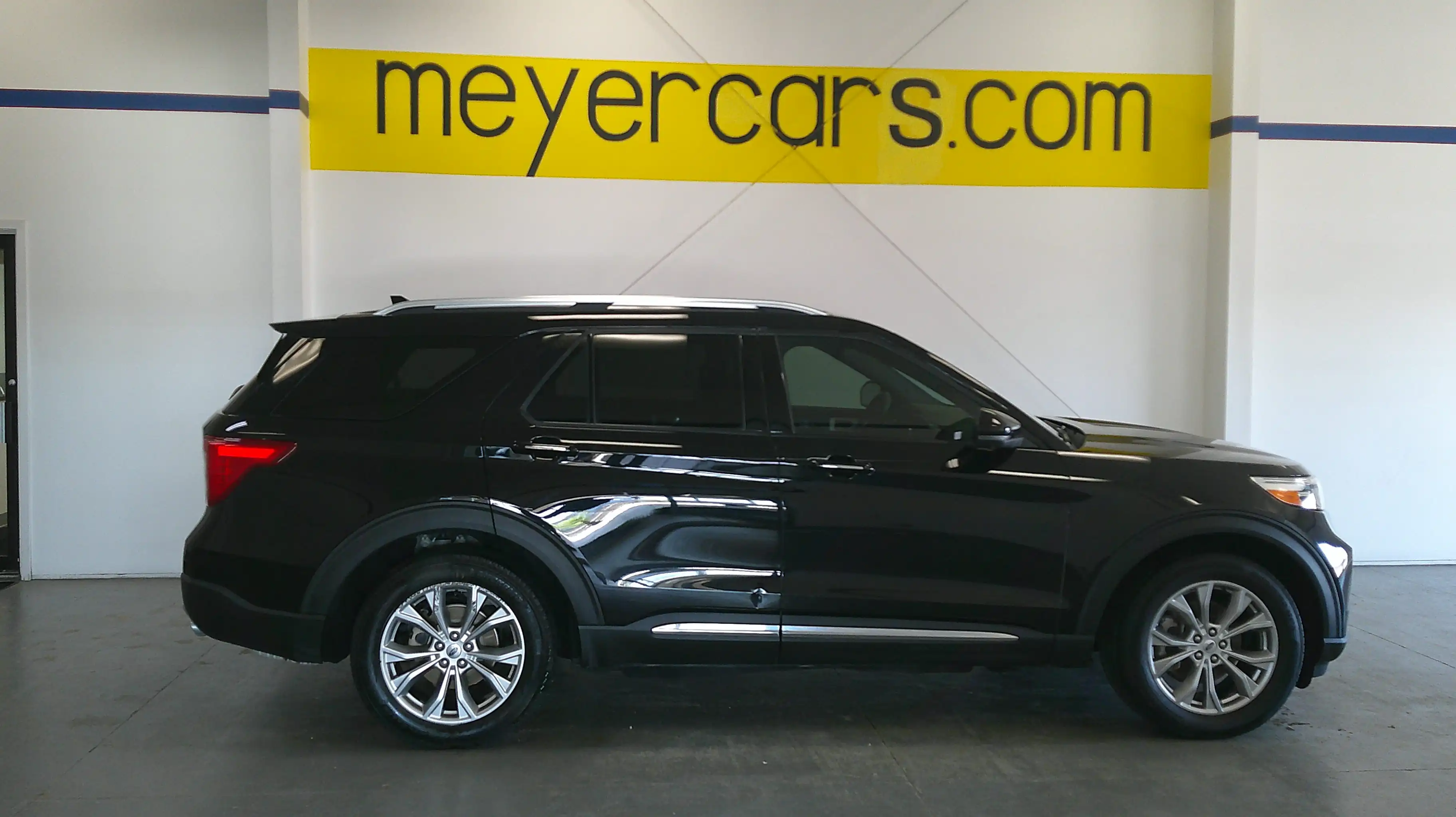2020 Ford Explorer Limited 4WD's photo