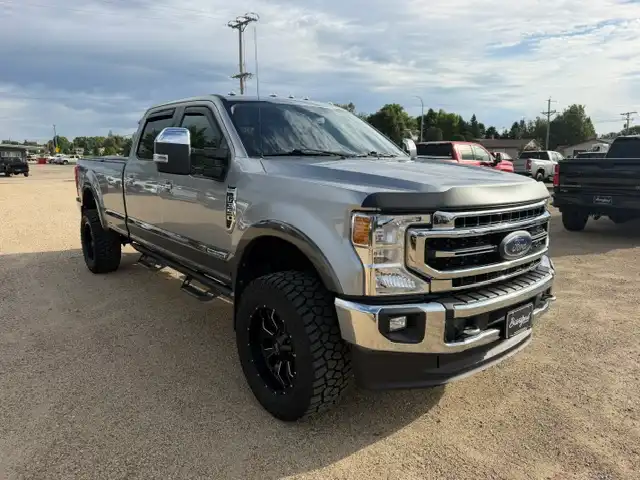 2020 Ford F-350 Lariat 4WD Crew Cab SRW 6-1/2' Box's photo