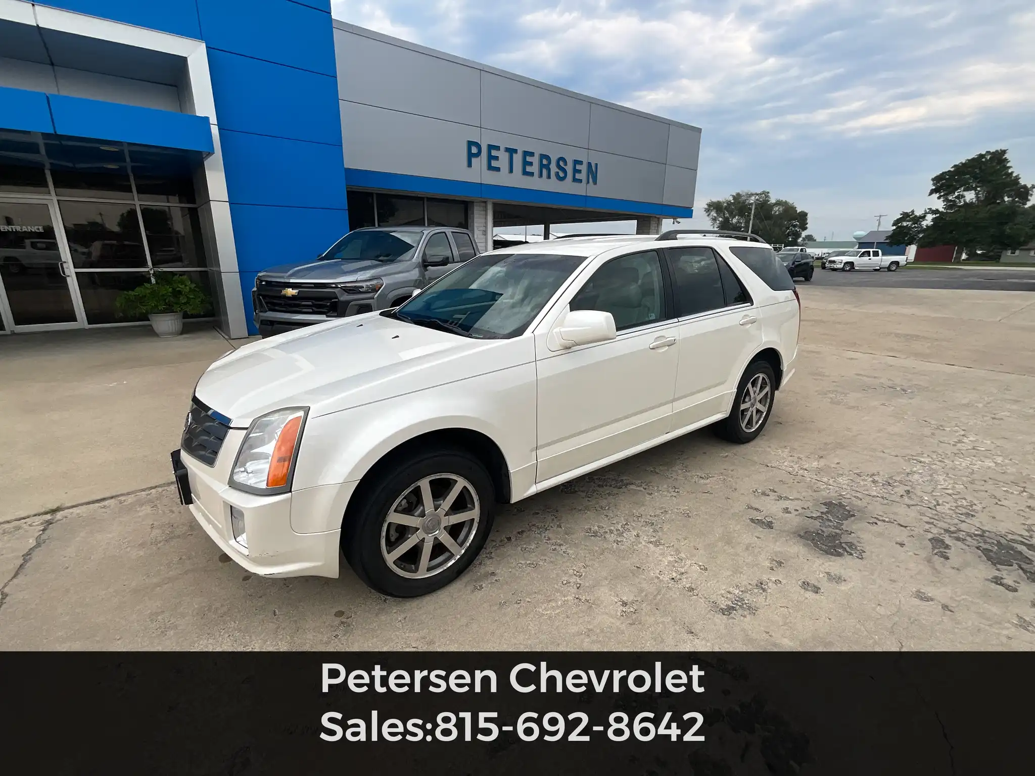 2004 Cadillac SRX V8's photo