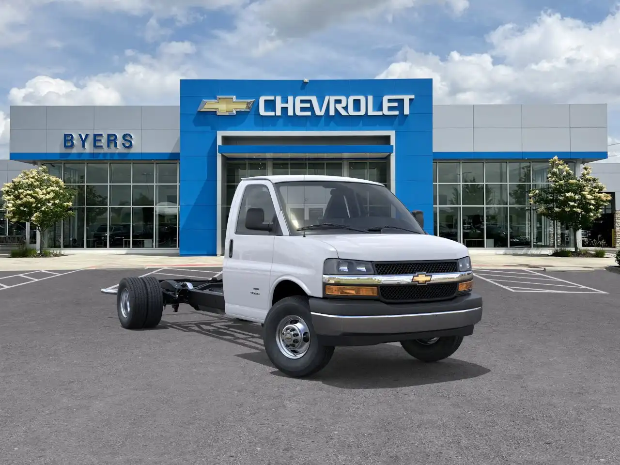 2026 Chevrolet Express 3500 177" WB's photo