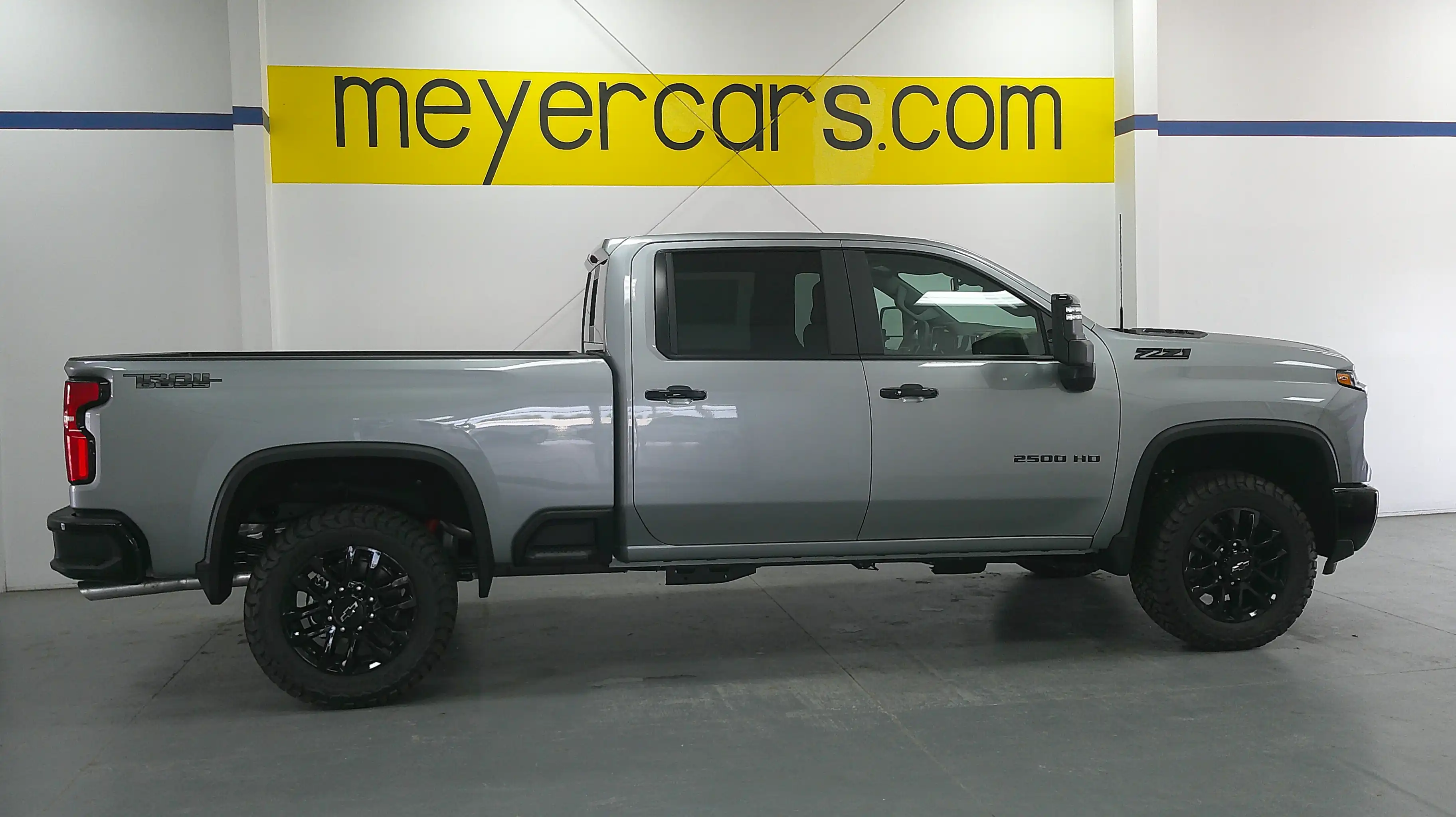 2026 Chevrolet Silverado HD LT 4WD Crew Cab Standard Box's photo