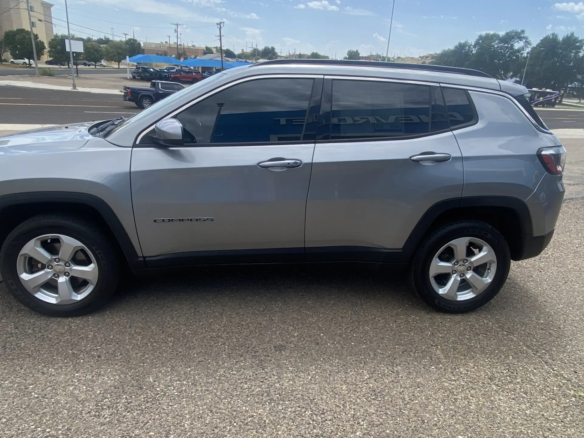 2020 Jeep Compass Latitude 4WD photo 5